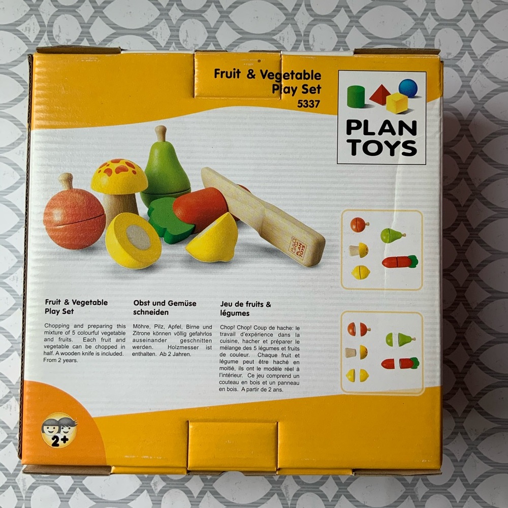 Plan Toys Fruit and Vegetable Play Set 5337 - Picture 2 of 2